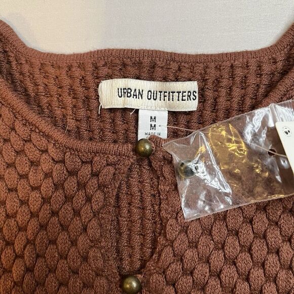 Urban Outfitters Medium Keyhole Bubble Sweater Top Cropped Button Up Brown - Picture 6 of 10